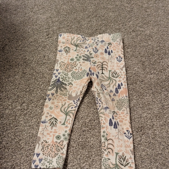 3 For $18 Green and Pink Puffy Vest Set - Picture 8 of 10